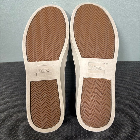 Toms Paxton Slip On Fur-Lined Sneaker Suede Women Size 7.5 - Picture 11 of 11